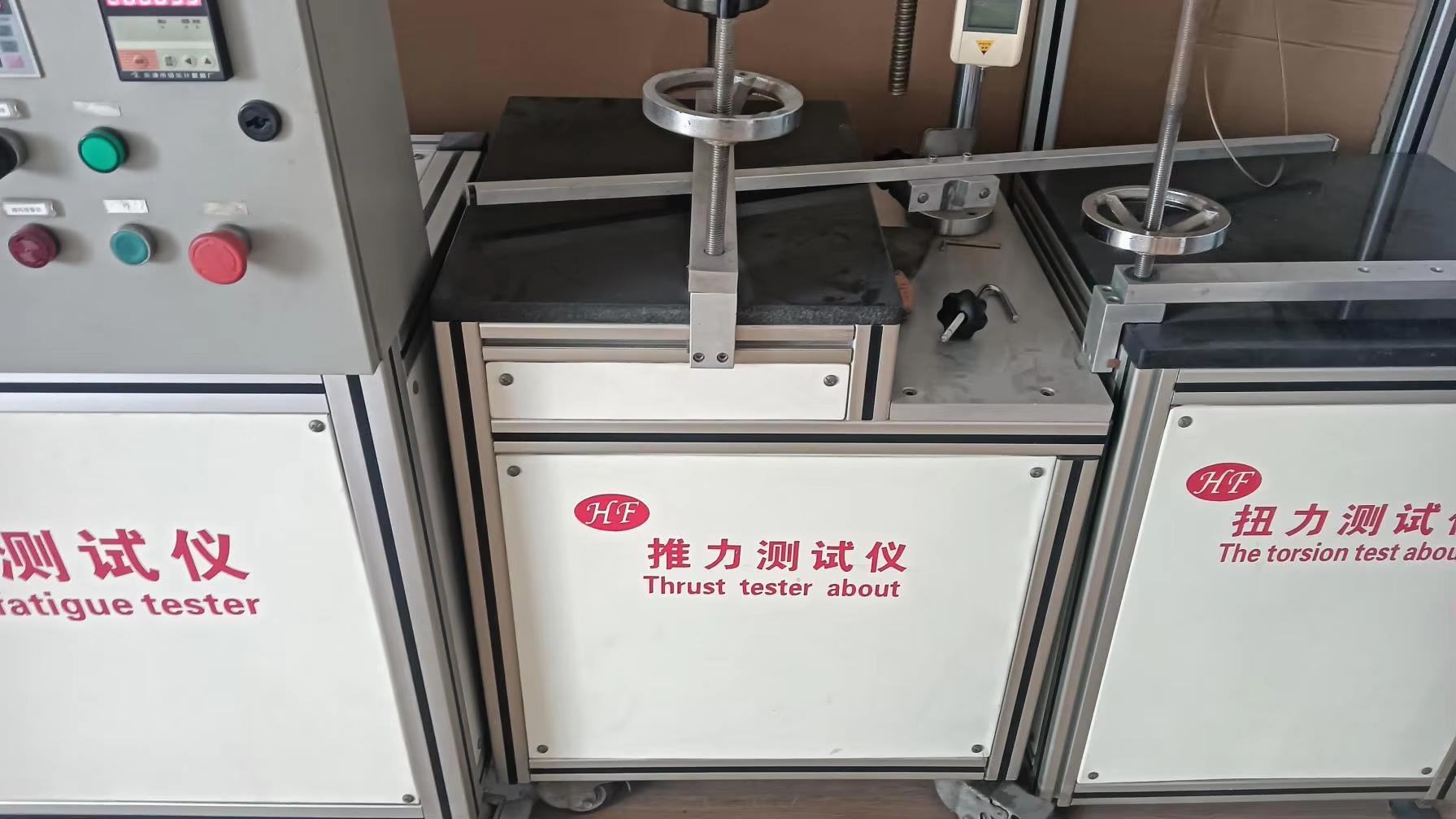 Thrust tester for cookware handle strength