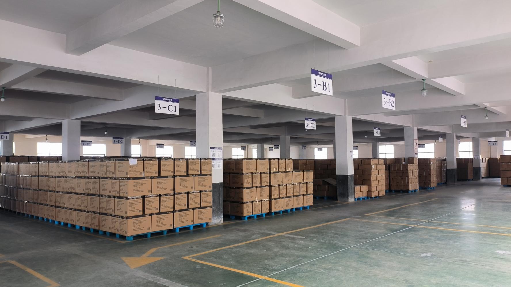 Finished nonstick cookware ready for export packing